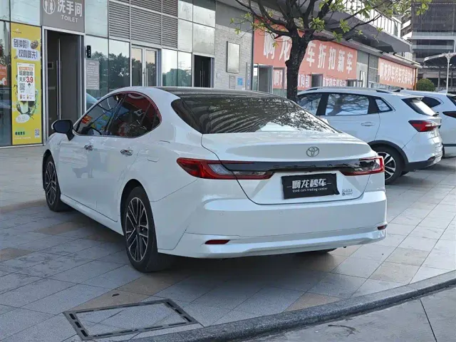 Toyota Camry — Фото автомобиля 7