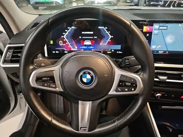 BMW i3 — Фото автомобиля 10