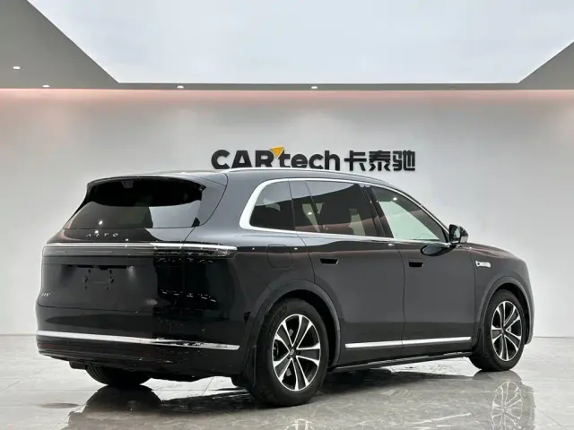 Aito M7 — Фото автомобиля 5