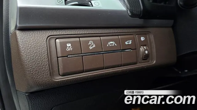 KG_Mobility_Ssangyong Rexton All Rexton Дизель 2.2 4WD — Фото автомобиля 14