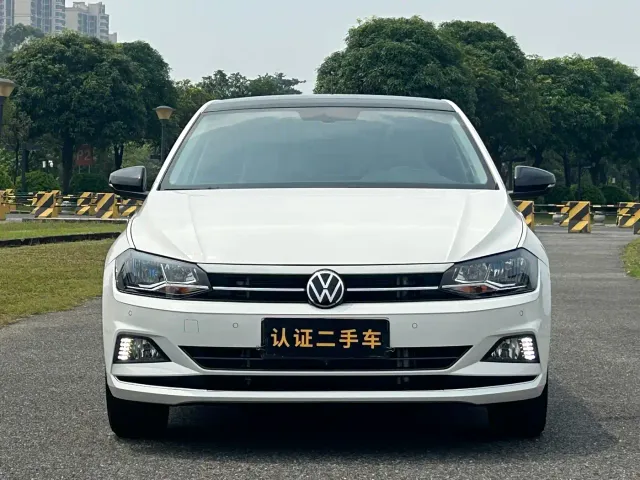Volkswagen Polo — Фото автомобиля 2