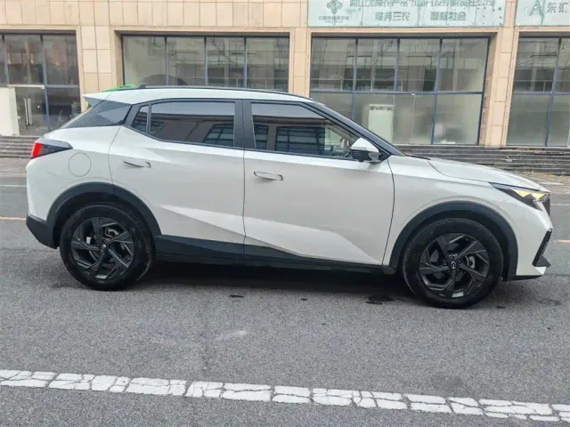 GAC Trumpchi GS3 — Фото автомобиля 15