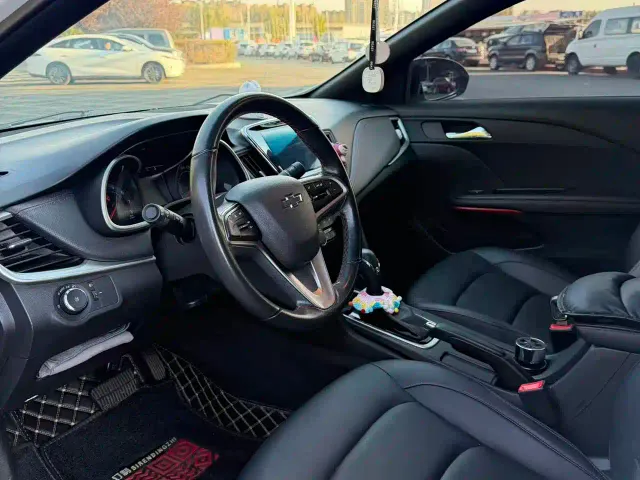 Chevrolet Monza — Фото автомобиля 5