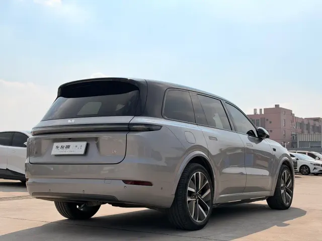 Li Auto L9 — Фото автомобиля 4