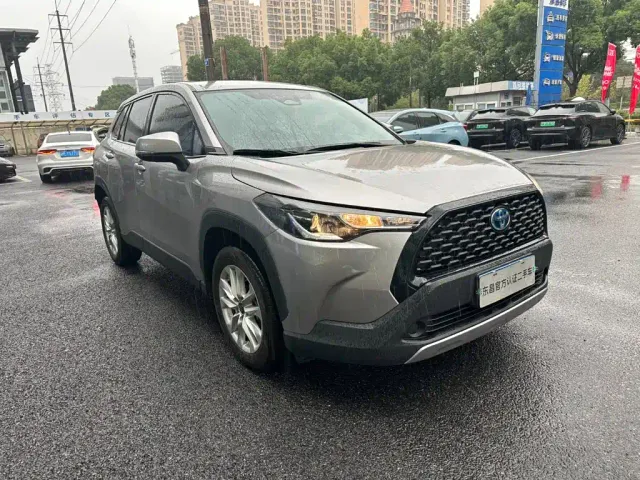 Toyota Corolla Cross — Фото автомобиля 6