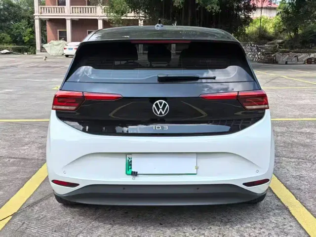 Volkswagen ID.3 — Фото автомобиля 5