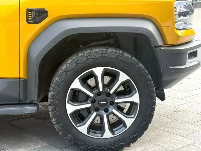BYD FangChengBao Leopard 5 — Фото автомобиля 3