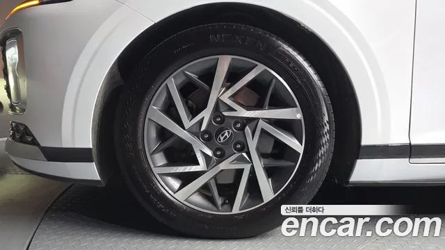 Hyundai Grandeur GN7 — Фото автомобиля 4