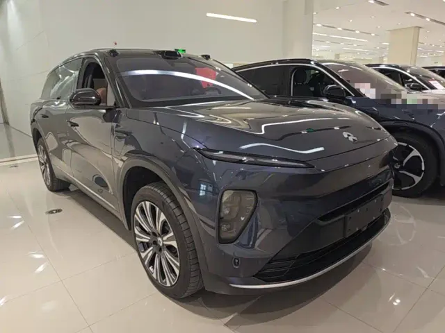 Nio ES8 — Фото автомобиля 3