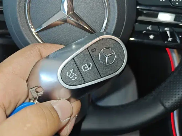 Mercedes-Benz C-Class — Фото автомобиля 8