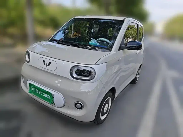 Фотография автомобиля — Wuling Hongguang Mini EV