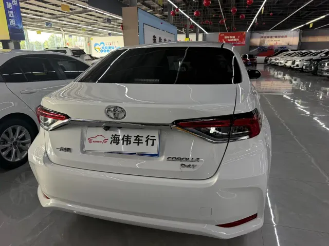 Toyota Corolla — Фото автомобиля 6