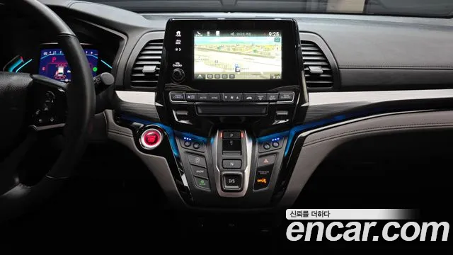 Honda Odyssey — Фото автомобиля 25