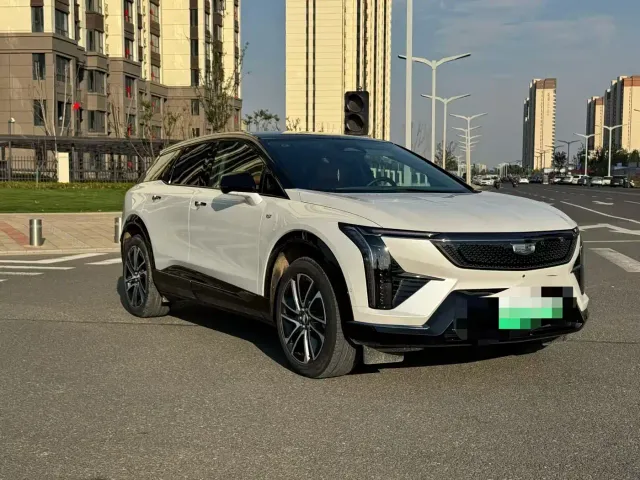 Cadillac Optiq — Фото автомобиля 3