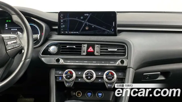 Genesis G70 — Фото автомобиля 14