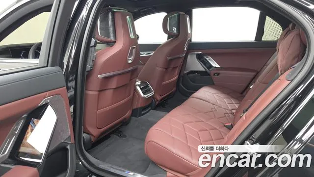 BMW 7-Series 7 серия (G70) 740i xDrive M Sport Limited — Фото автомобиля 26