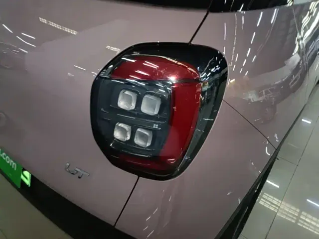 GAC Aion UT — Фото автомобиля 7