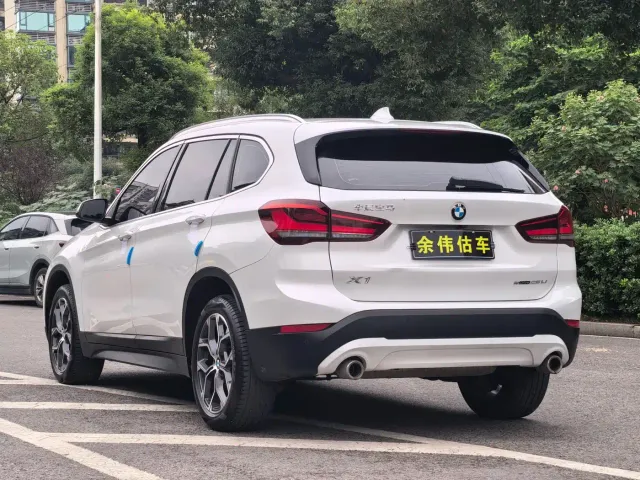 BMW X1 — Фото автомобиля 13