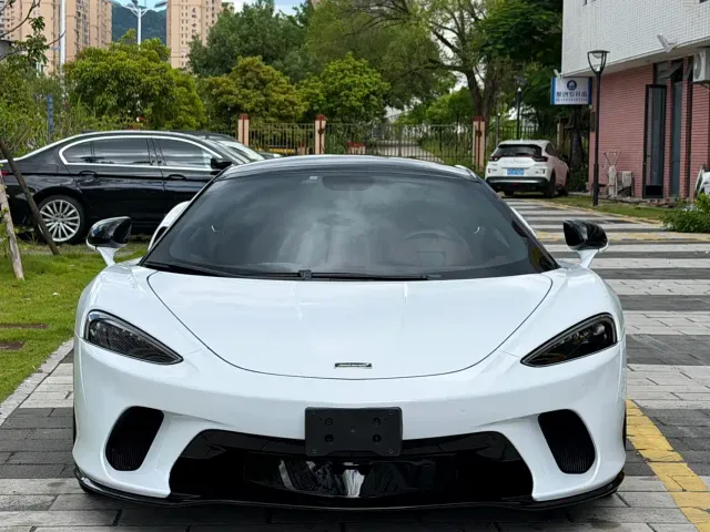 McLaren GT — Фото автомобиля 3