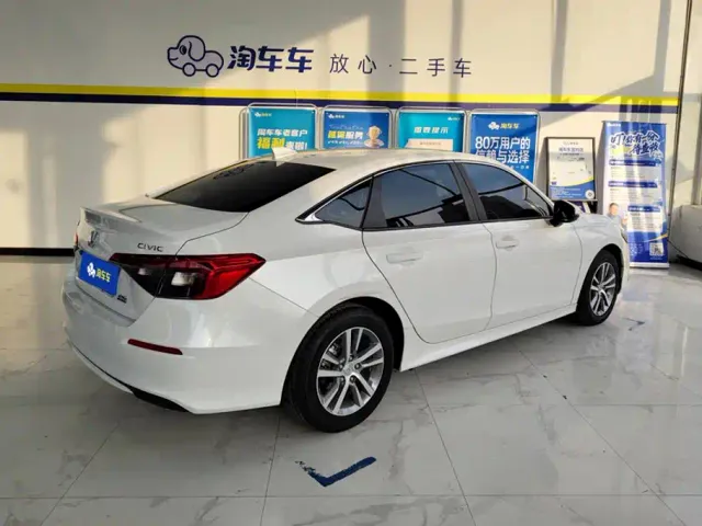 Honda Civic — Фото автомобиля 3