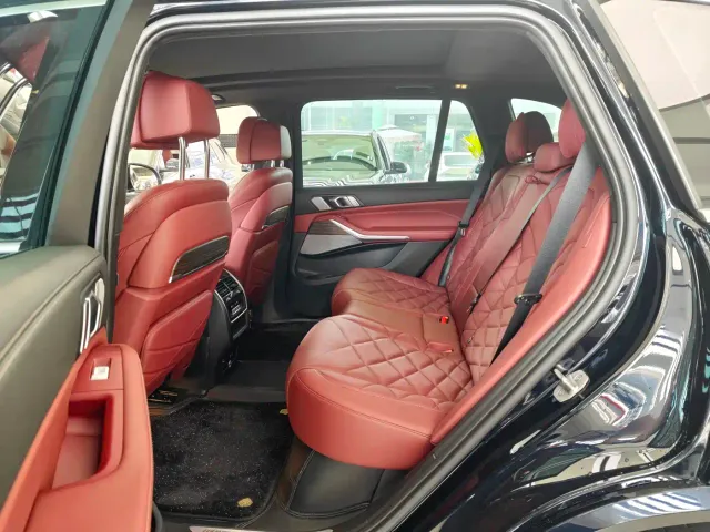 BMW X5 — Фото автомобиля 12