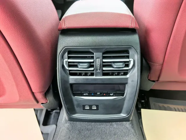 BMW i3 — Фото автомобиля 13