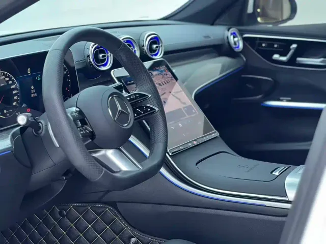 Mercedes-Benz C-Class — Фото автомобиля 16
