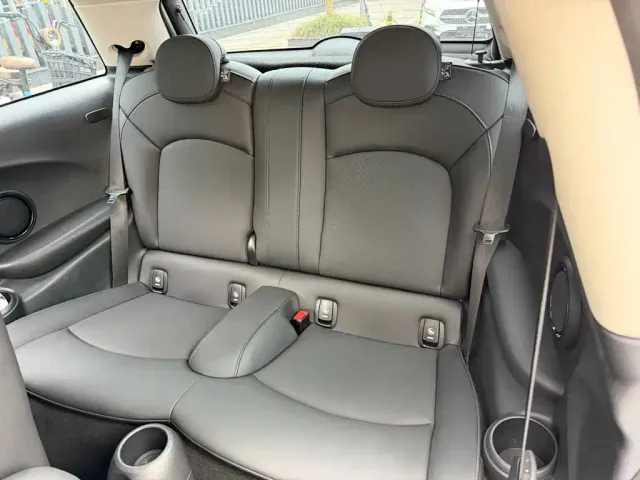 MINI Hatch — Фото автомобиля 12