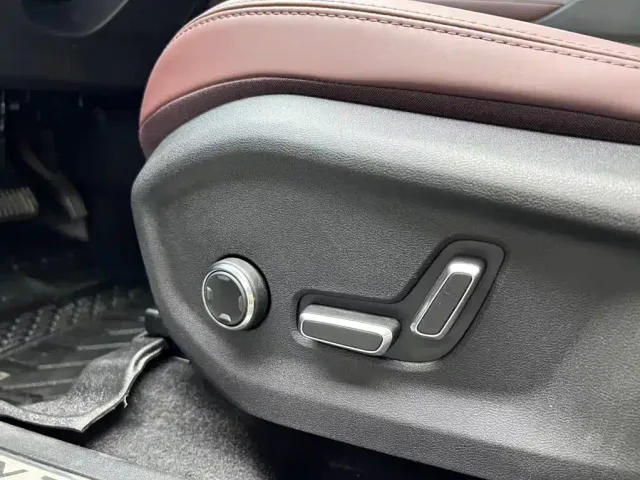Geely Xingyue L — Фото автомобиля 6