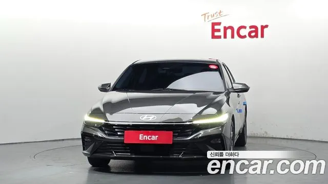 Hyundai Avante CN7 — Фото автомобиля 3