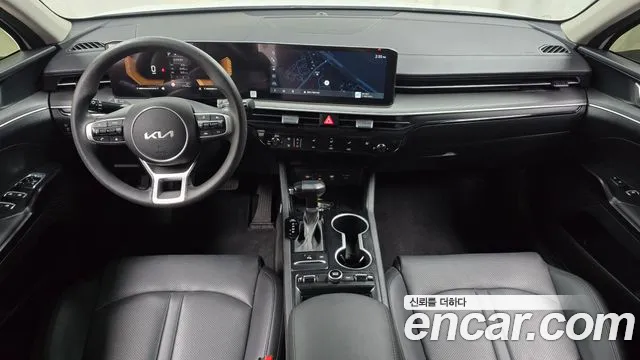 Kia K5 Новый K5 3 поколение 2.0 LPi(Для проката) — Фото автомобиля 7
