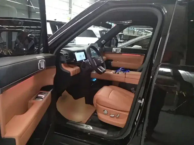 BYD FangChengBao Titanium 7 — Фото автомобиля 15