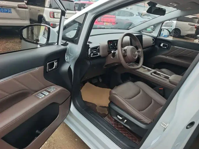 Wuling Starlight 730 — Фото автомобиля 15