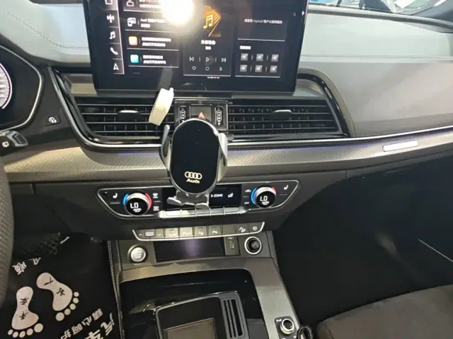 Audi Q5L Sportback — Фото автомобиля 12