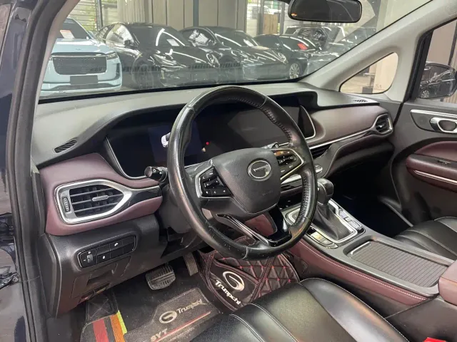 GAC Trumpchi Trumpchi M6 2021 270T DCT Luxury Edition (7-Seater) — Фото автомобиля 9