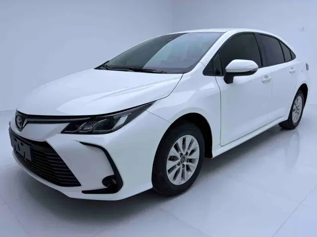 Фотография автомобиля — Toyota Corolla
