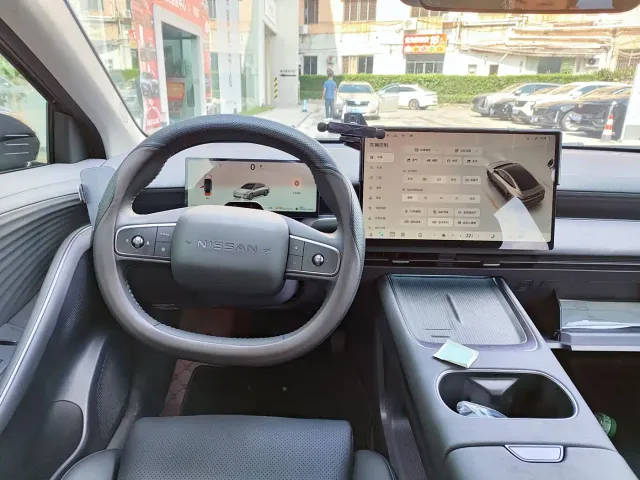 Nissan N6 — Фото автомобиля 8