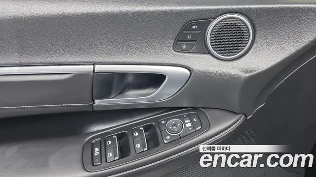 Hyundai Sonata — Фото автомобиля 13