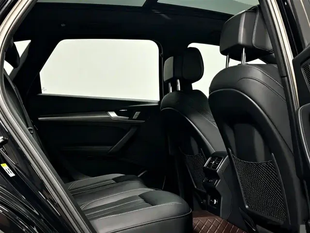 Audi Q5L — Фото автомобиля 6