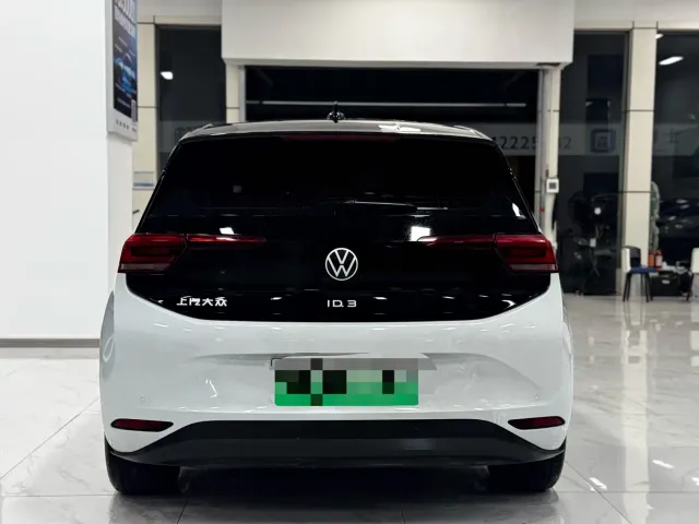 Volkswagen ID.3 — Фото автомобиля 5