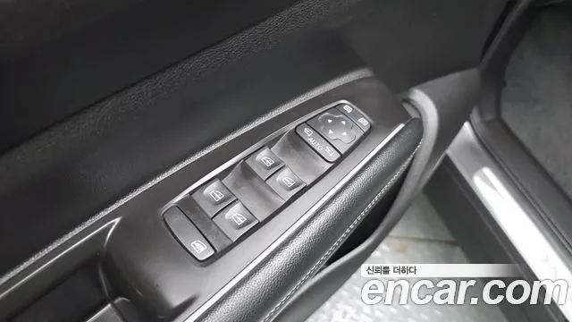 Renault-KoreaSamsung QM6 Новый QM6 2.0 LPe RE Signature 2WD — Фото автомобиля 27