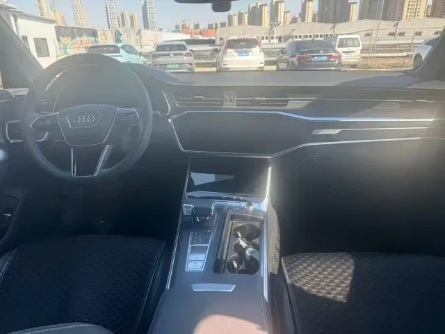 Audi A6L — Фото автомобиля 7