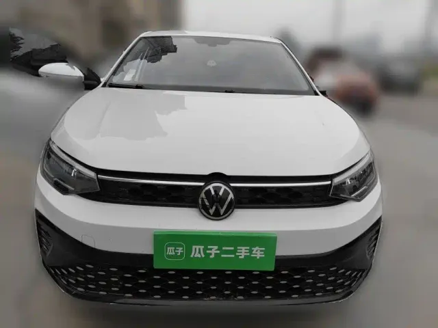 Volkswagen Lavida — Фото автомобиля 2