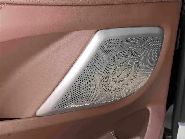 Mercedes-Benz V-Class — Фото автомобиля 25