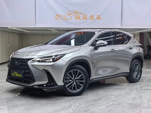 Фотография автомобиля — Lexus NX