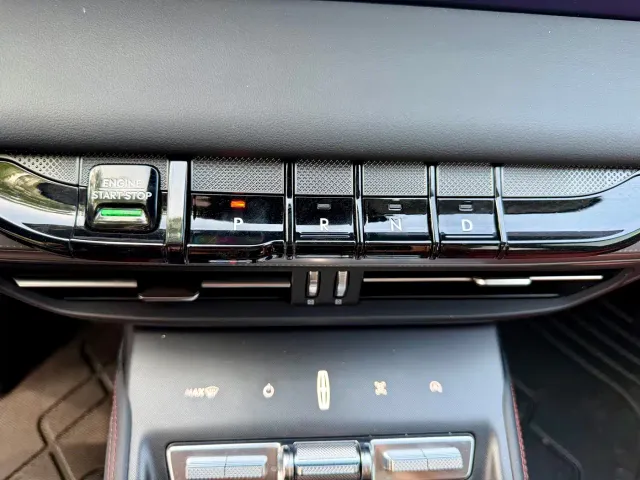 Lincoln Z — Фото автомобиля 13