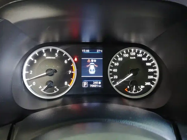 Nissan Sylphy — Фото автомобиля 11