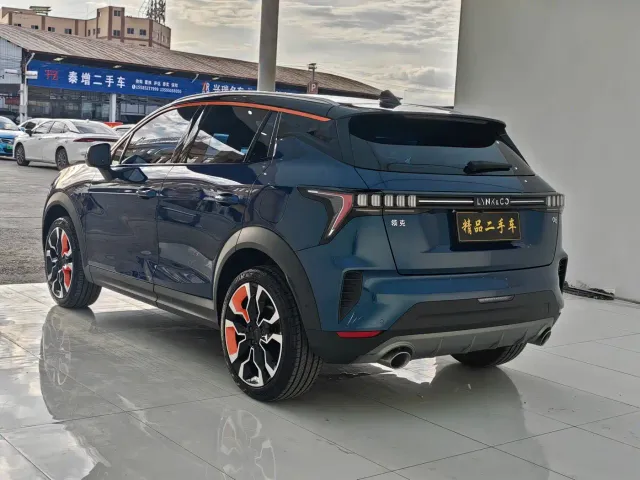 Lynk & Co 06 — Фото автомобиля 12