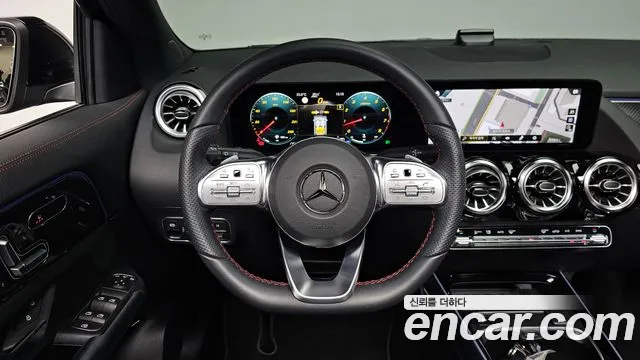 Mercedes-Benz GLA-Class H247 — Фото автомобиля 19