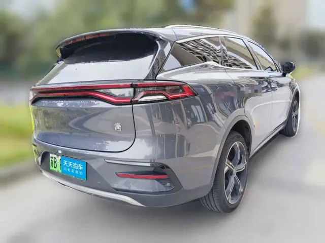 BYD Tang — Фото автомобиля 2